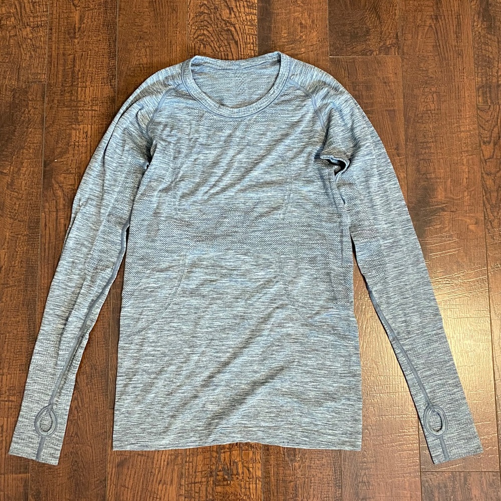 Lululemon Swiftly Long Sleeve size 8 gray color